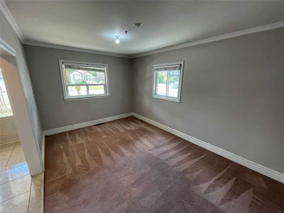 Unit Upper — 1057 Shaw Dr, Mississauga - Lakeview image-0-4