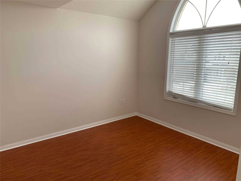 721 Scott Blvd, Milton, L9T0X9 | Image 3