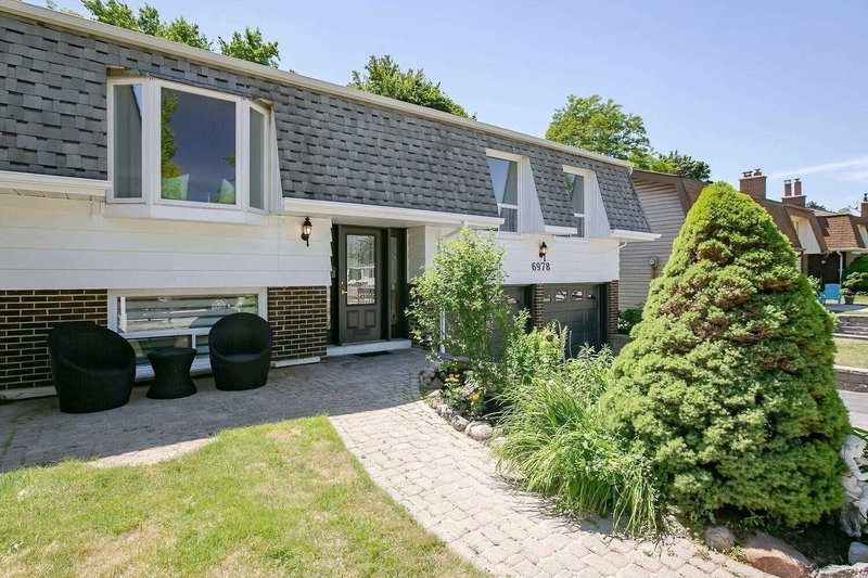 6978 Estoril Rd, Mississauga, L5N1N4 | Image 2