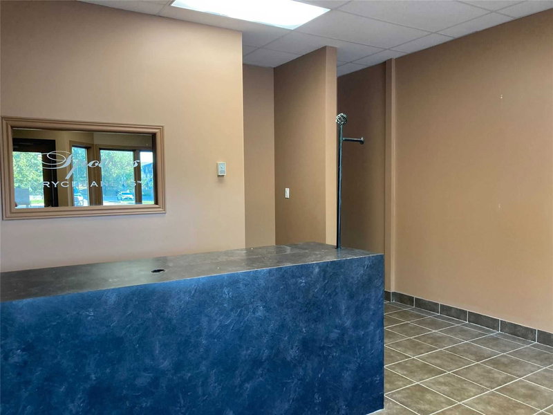 3 - 2025 William O'connell Blvd, Burlington, L7M4E4 | Image 2