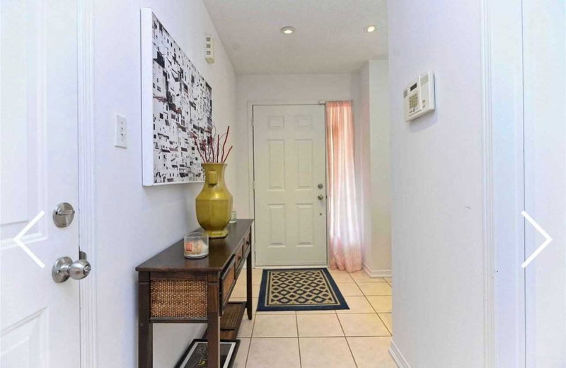 28 Cedarvalley Blvd, Brampton, L7A 2C2 | Image 2