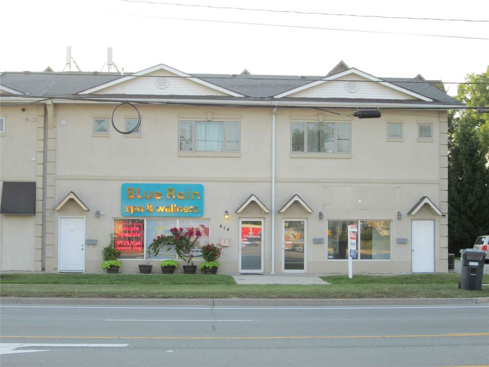 Building at 414 Plains Road, Burlington, LaSalle