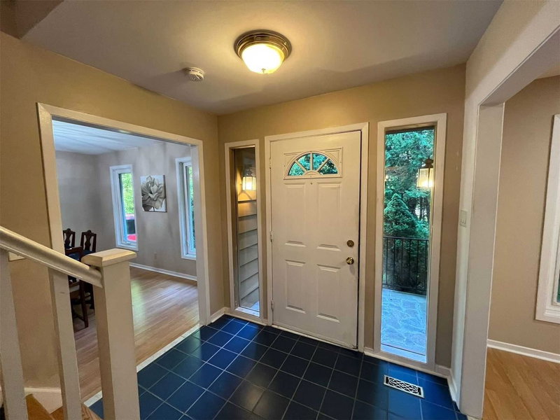 4 Sunshine Mountain Dr, Caledon, L7C0A1 | Image 3