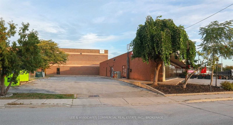 22 Ontario St, Milton, L9T 2M6 | Image 3