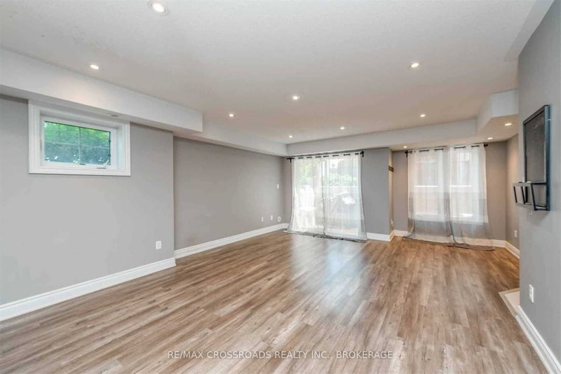 16 - 2460 Post Rd, Oakville, L6H 0J2 | Image 2