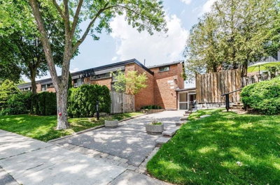 Townhouse sold at 24-51 Broadfield Drive, Toronto, Ontario, M9C5P2 - Markland Wood - MLS: W5765432