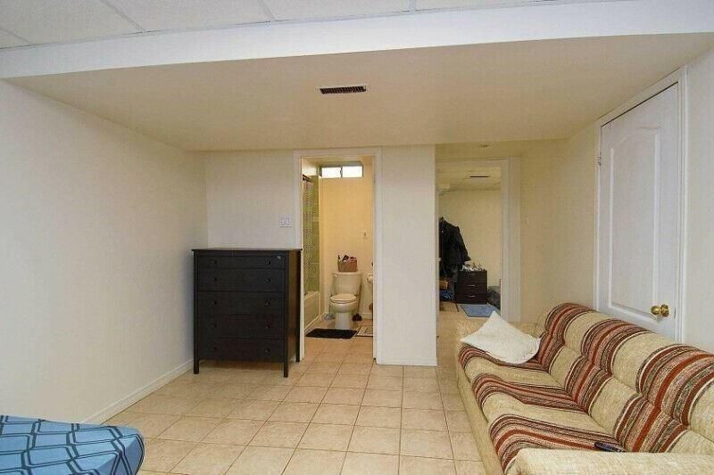 7482 Magistrate (Bsmt) Terr, Mississauga, L5W1L2 | Image 3