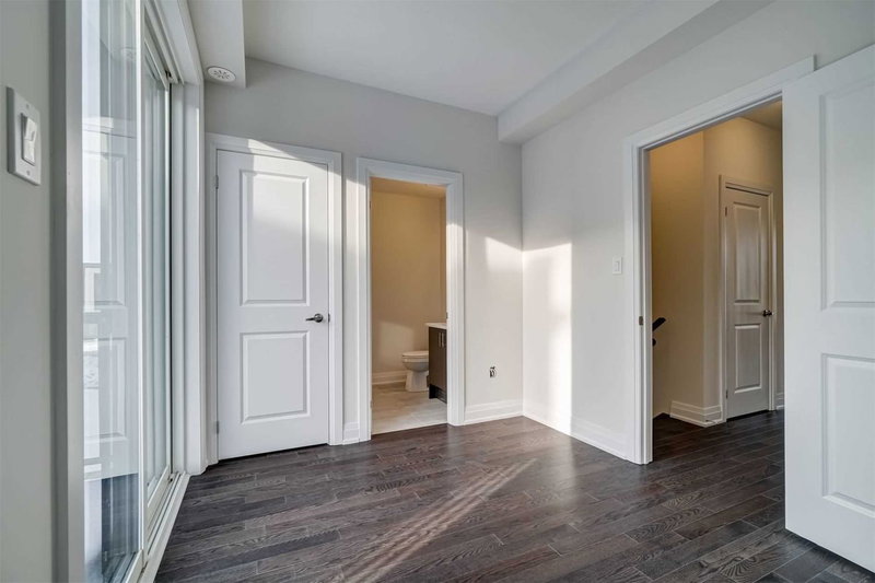 1 - 4 Wild Rose Gdns, Toronto, M6L0A5 | Image 3