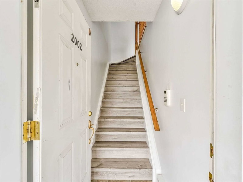 2002 - 3049 Finch Ave W, Toronto, M9M0A5 | Image 3