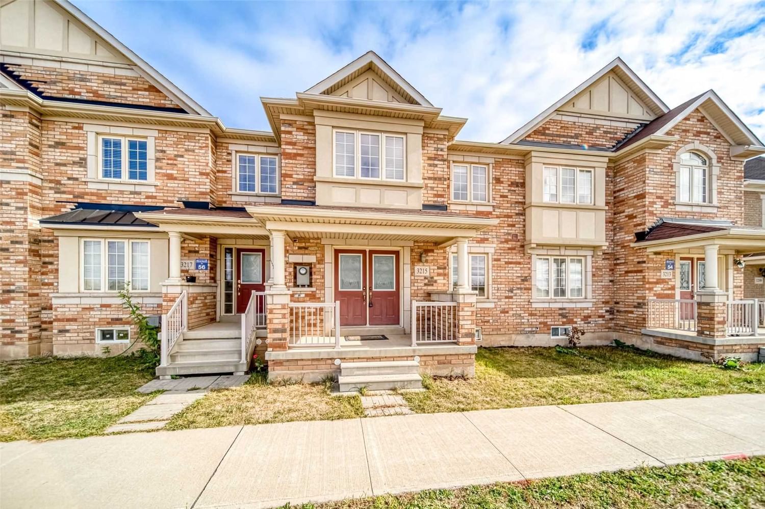 Townhouse leased at 3215 Neyagawa Boulevard, Oakville, Rural Oakville, L6M0N7 - MLS: W5774942