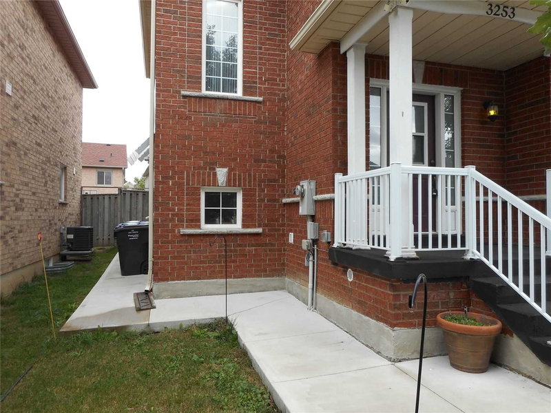 Bsmnt - 3253 Bruzan Cres, Mississauga, L5N8E7 | Image 2