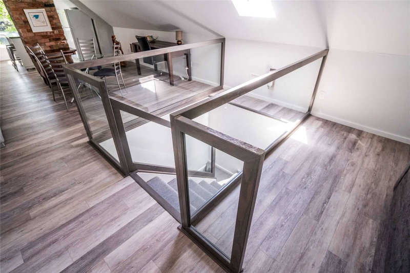 3 - 164 Trafalgar Rd, Oakville, L6J 3G6 | Image 2