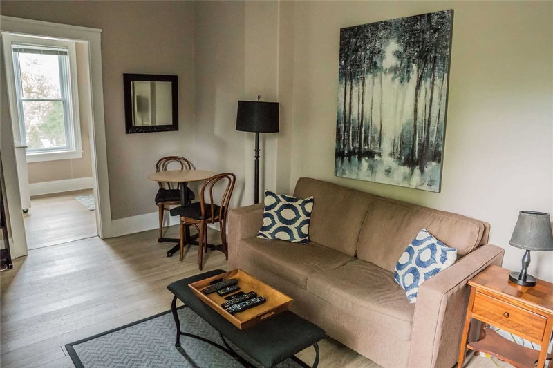 2 - 164 Trafalgar Rd, Oakville, L6J 3G6 | Image 3