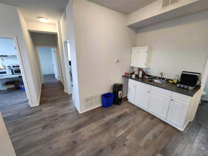 Upper - 101 Rivalda Rd, Toronto, M9M 2M6 | Image 2