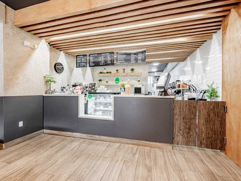 1660 Queen St W, Toronto, M6R1B2 | Image 2