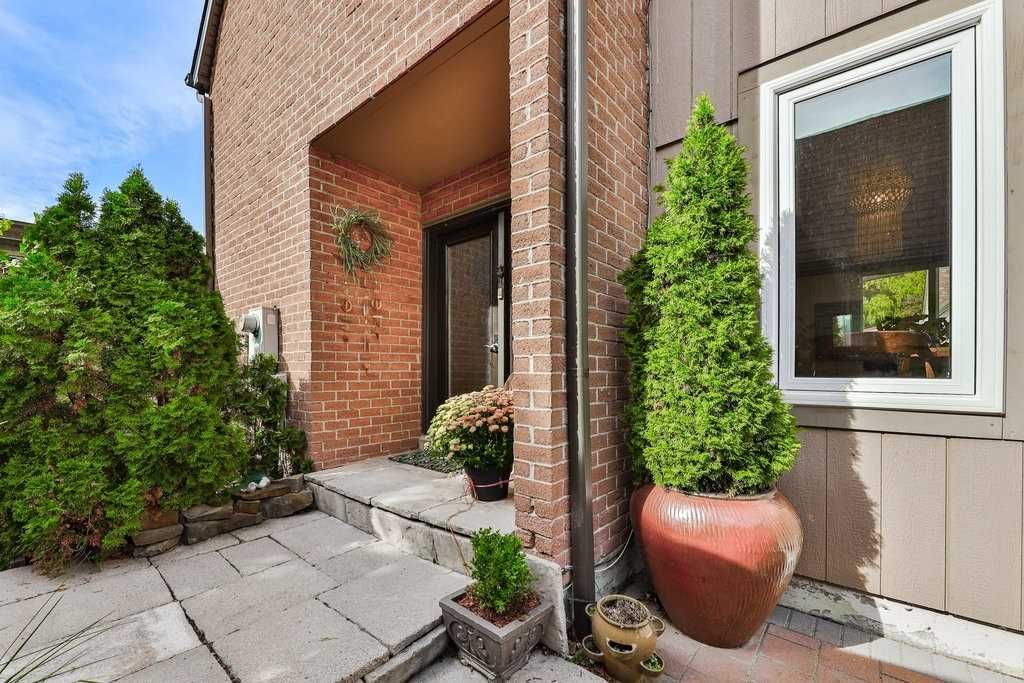 Detached House sold at 1387 Andros Boulevard, Mississauga, Lorne Park, L5J 4K8 - MLS: W5790563