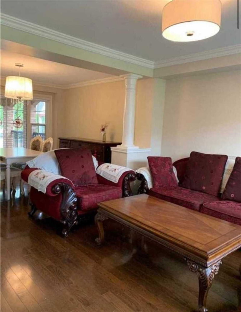 5690 Wells Pl, Mississauga, L5M5T6 | Image 2