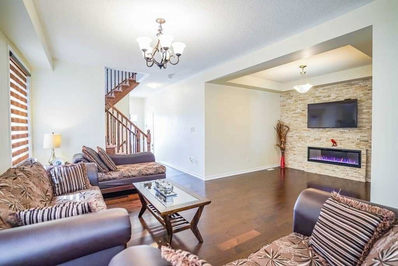 171 Buick Blvd, Brampton, L7A0Z1 | Image 3