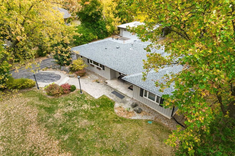 930 Old Derry Rd, Mississauga, L5W 1A1 | Image 3