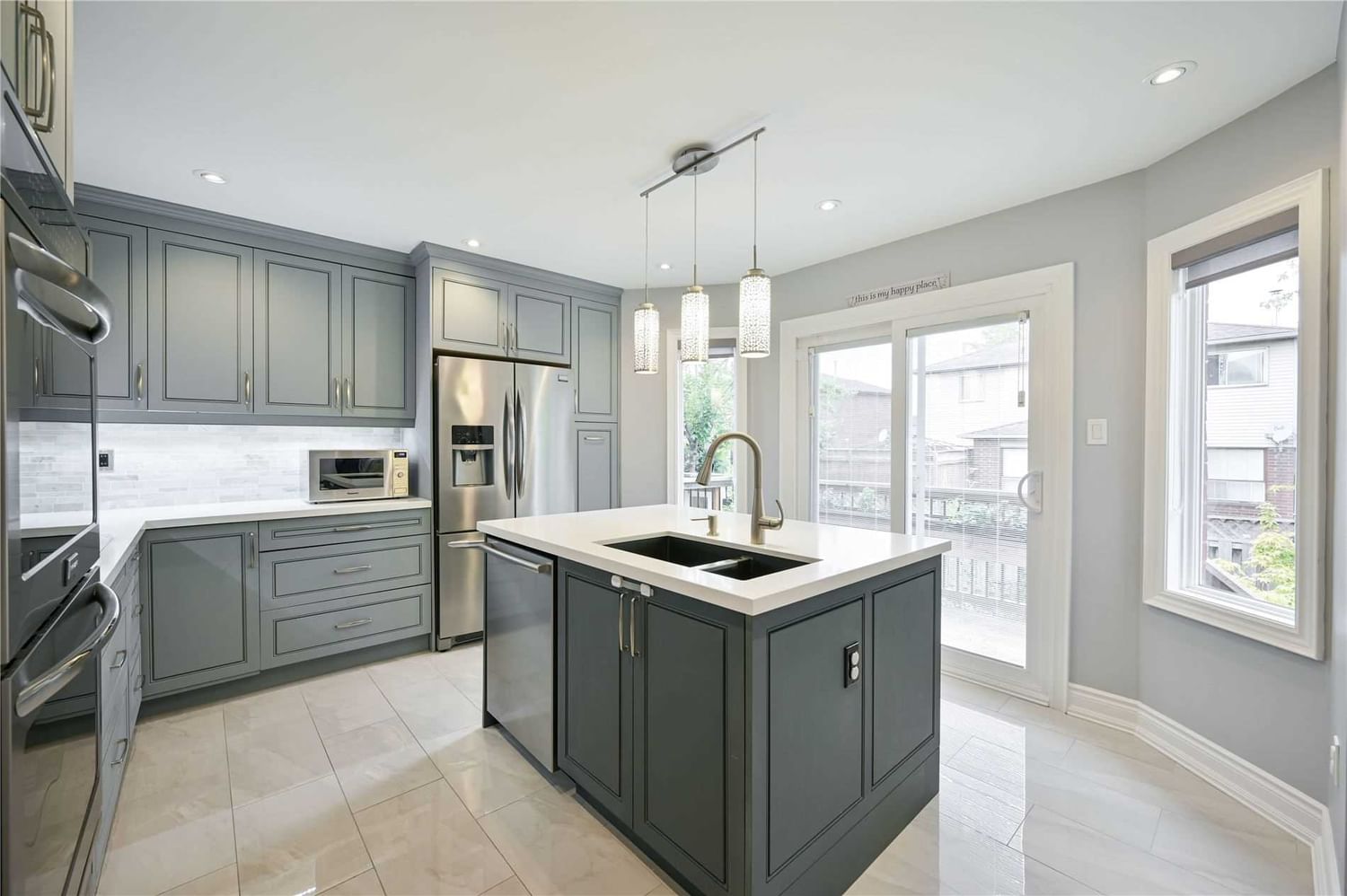Listing Image 9