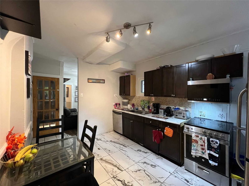 1259 Davenport Rd, Toronto, M6H2H2 | Image 3