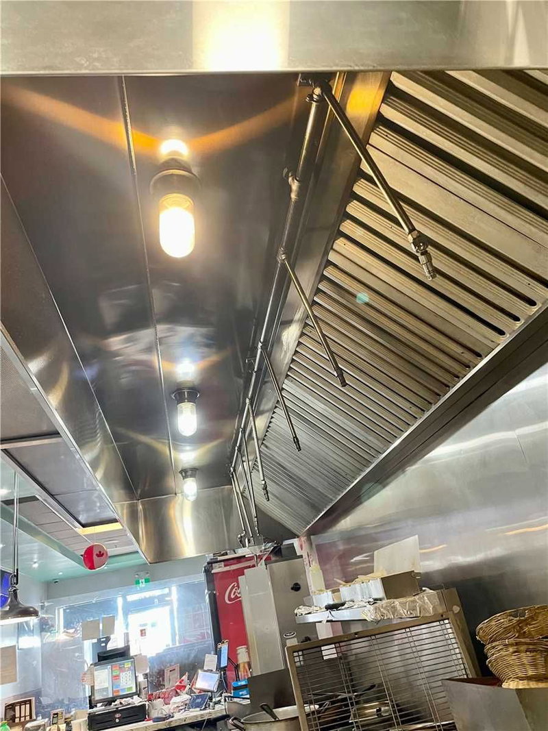 8A - 2558 Finch Ave W, Toronto, M9M2G3 | Image 2