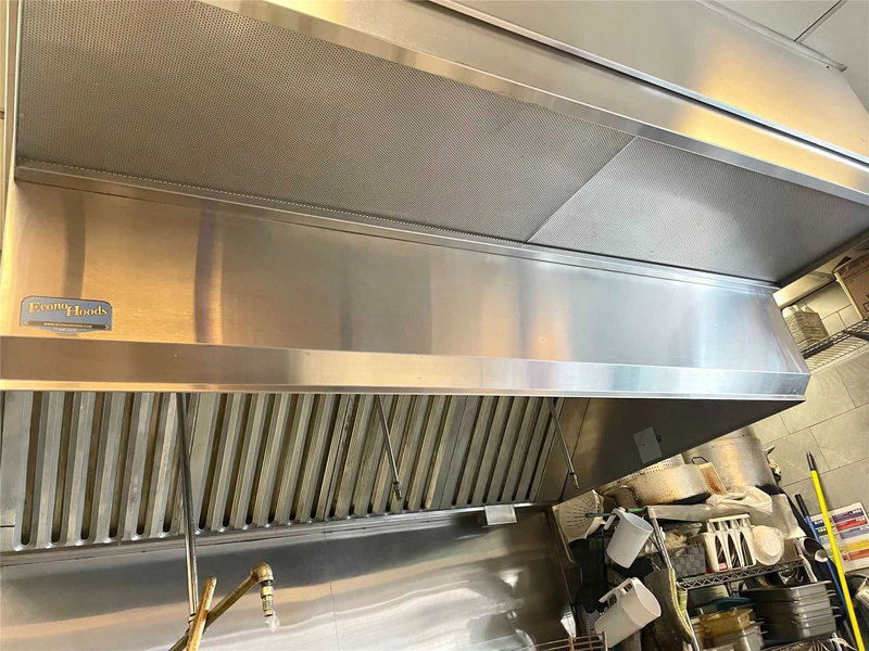 8A - 2558 Finch Ave W, Toronto, M9M2G3 | Image 3