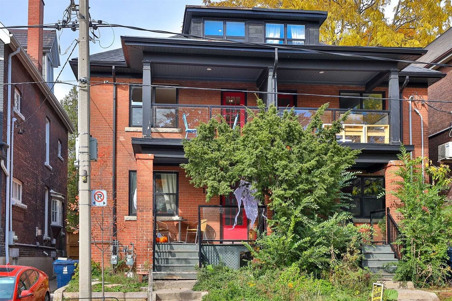 Semi-Detached House leased at Upper-10 Grafton Avenue, Toronto, Roncesvalles, M6R1C4 - MLS: W5807606