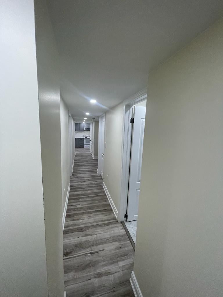 Lower - 29 Jay St, Brampton, L6Z 3V9 | Image 2