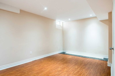 Lower-3283 Tacc Drive, Mississauga, Ontario image-0-1