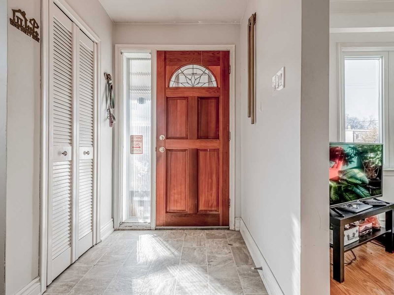 276 Elmhurst Dr, Toronto, M9W 2M2 | Image 2