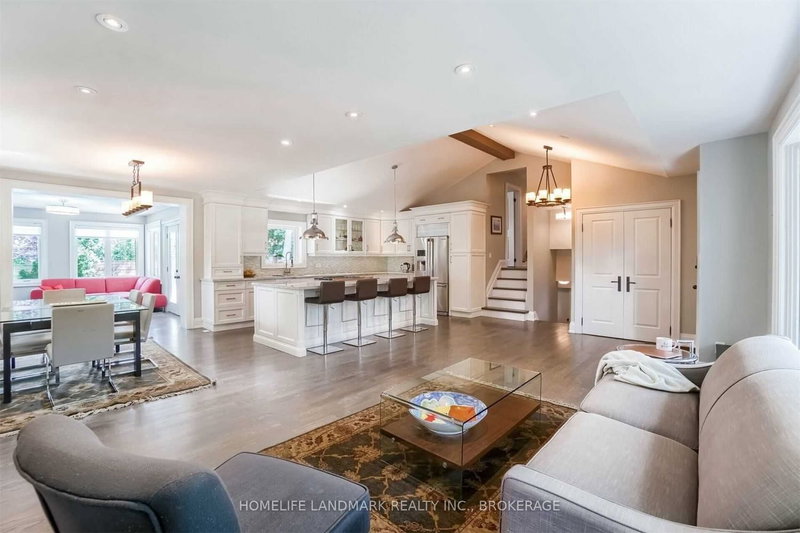 1549 Elite Rd, Mississauga, L5J 3B3 | Image 2