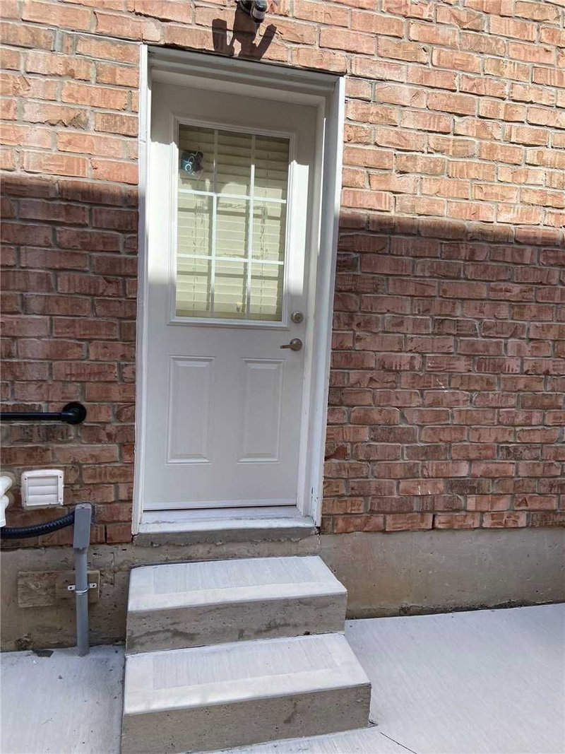 7 Vinewood Rd, Caledon, L7C4A9 | Image 2