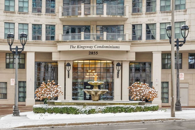 321 - 2855 Bloor Street W