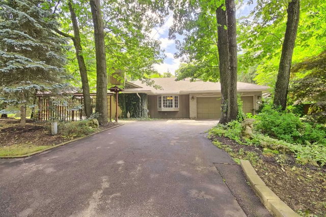225 Harborn Trail