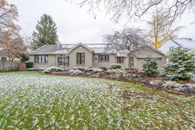 885 Long Dr, Burlington, L7T3J8 | Image 2