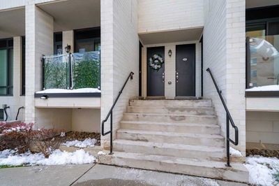 Unit 306 — 132 Widdicombe Hill Blvd, Toronto - Willowridge-Martingrove-Richview image-0-1