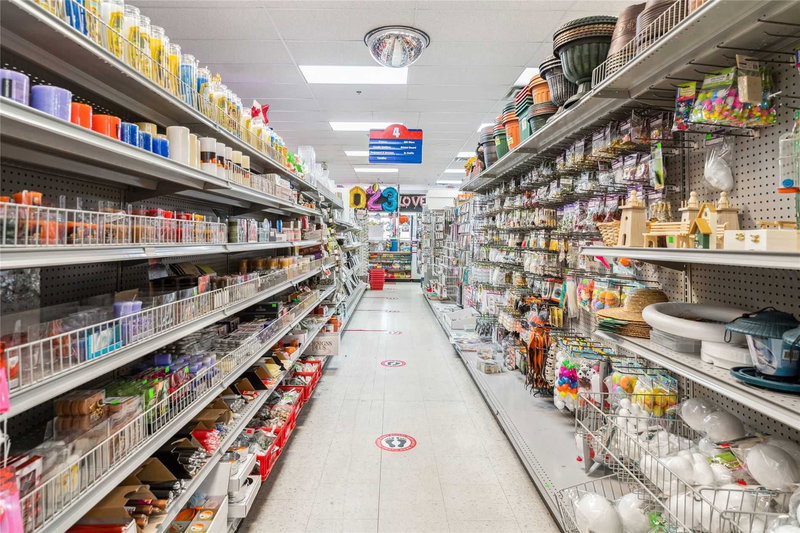 920 Southdown Rd, Mississauga, L5J2Y4 | Image 3