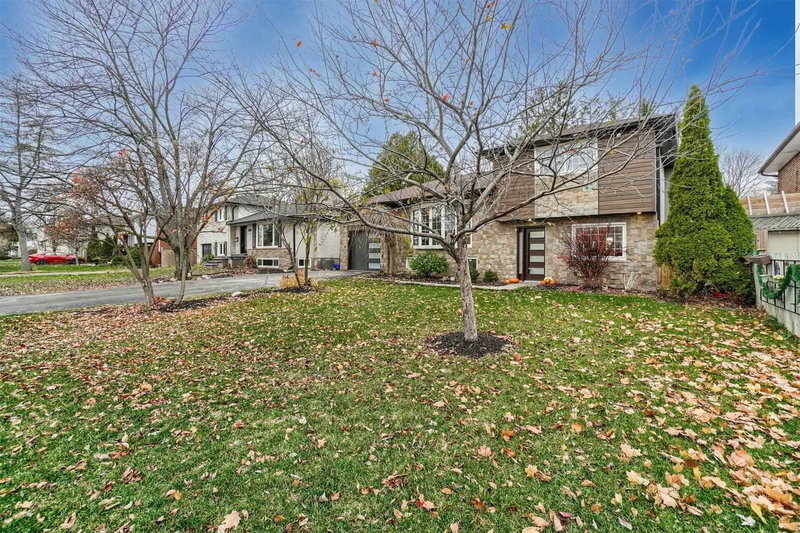 2117 Bridge Rd, Oakville, L6L 2E8 | Image 3
