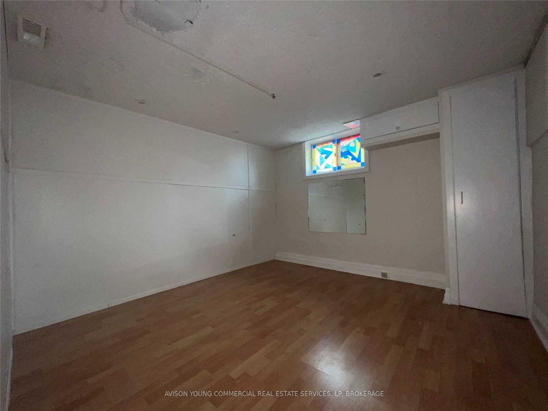 23 Pearl St, Mississauga, L5M 1X1 | Image 2