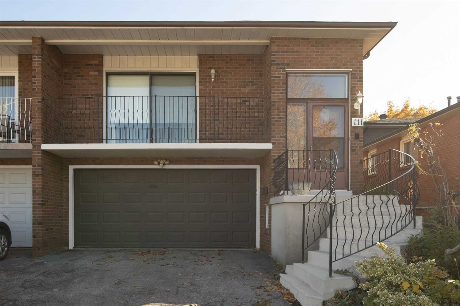 Semi-Detached House sold at 111 Benjamin Boake Trail, Toronto, York University Heights, M3J3C8 - MLS: W5833189
