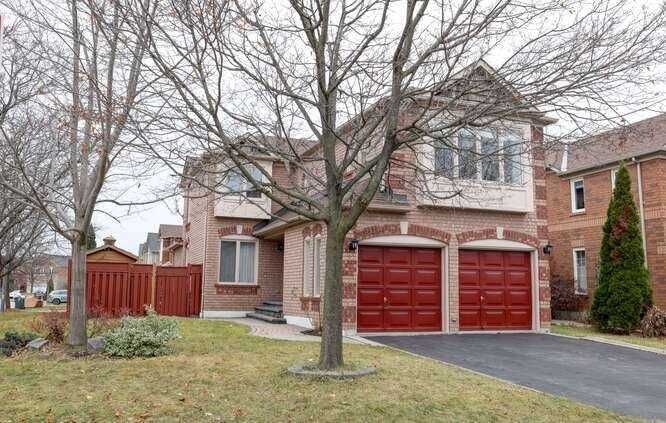 3246 Fanleaf Dr, Mississauga, L5N7C9 | Image 2