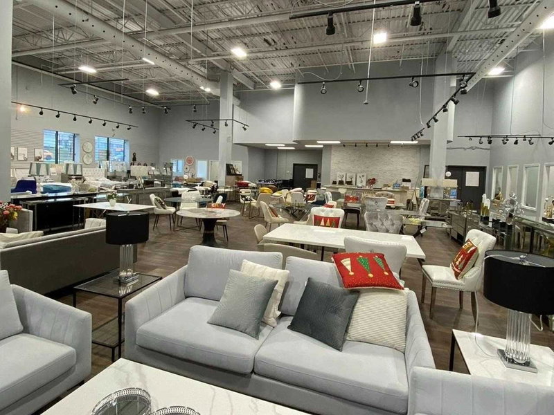 5701 Steeles Ave W, Toronto, M9L1S7 | Image 2