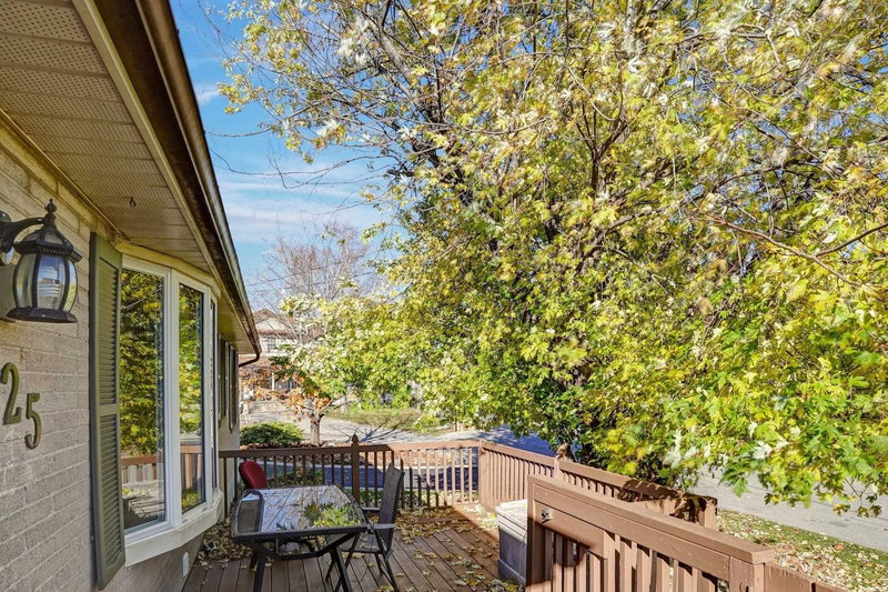 1025 Wayne Pl, Burlington, L7T 3R5 | Image 3