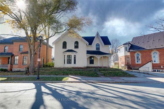 468 Locust Street