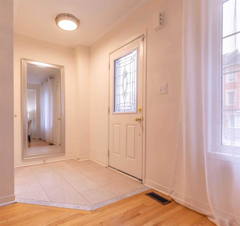 46 Odoardo Di Santo Circ, Toronto, M3L0E7 | Image 2