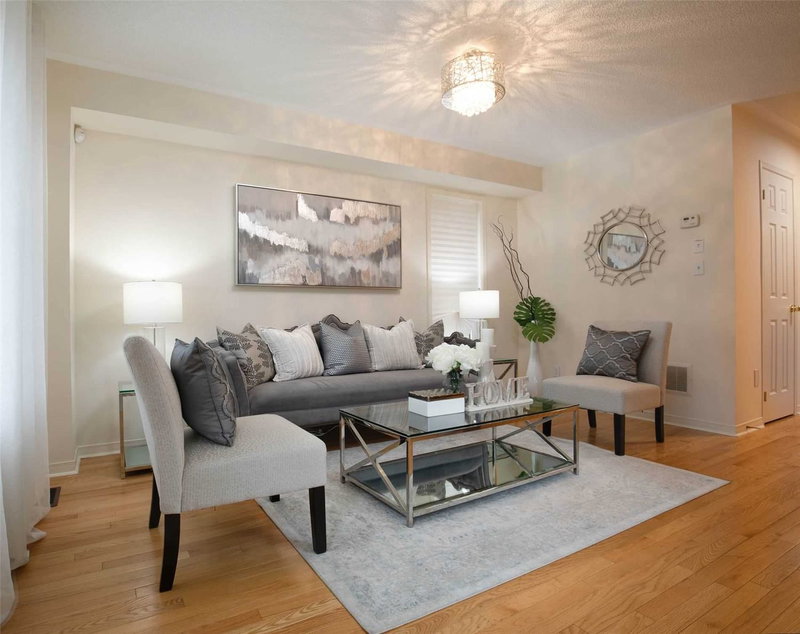 46 Odoardo Di Santo Circ, Toronto, M3L0E7 | Image 3