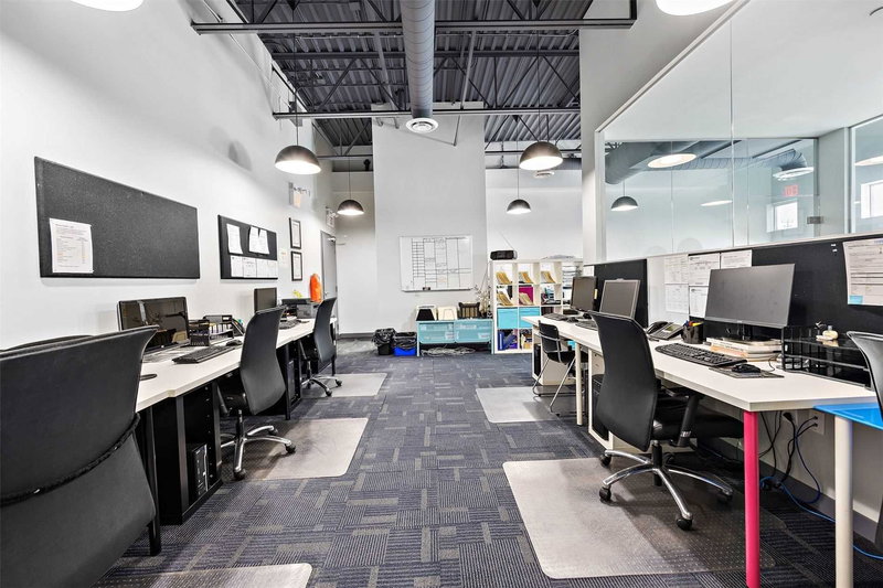 101 - 1055 Canadian Pl, Mississauga, L4W0C2 | Image 2