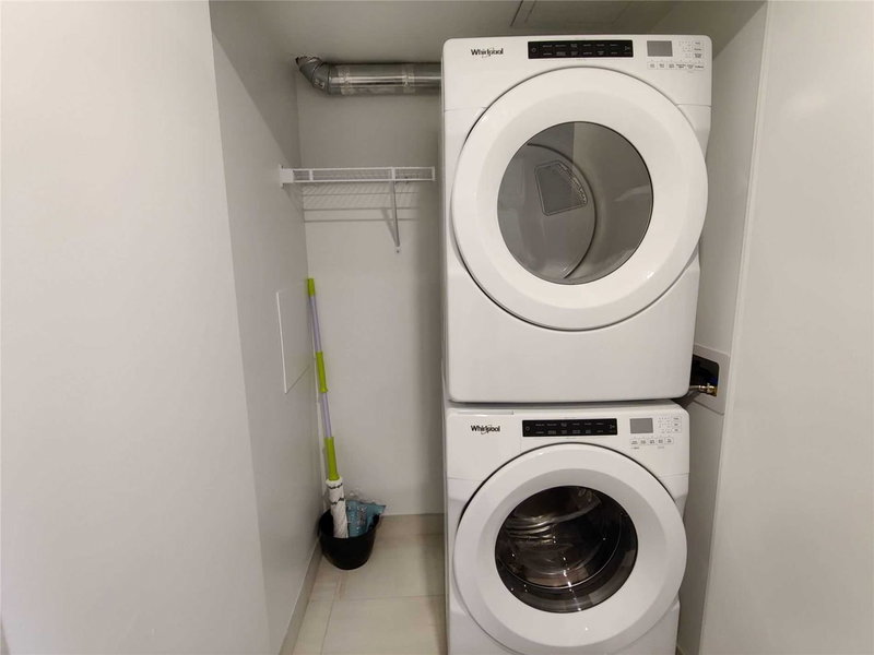 305 - 30 Samuel Wood Way, Toronto, M9B 1B1 | Image 2