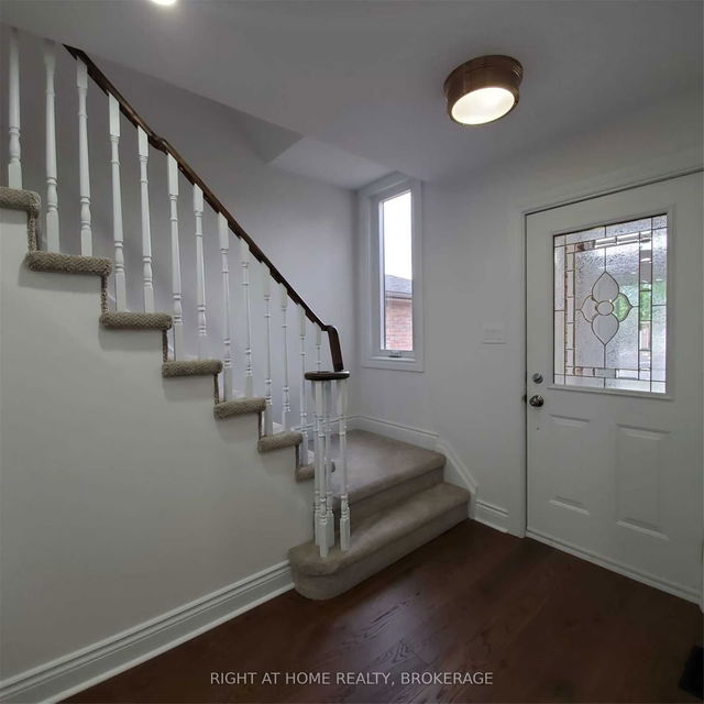16 Mara Crescent